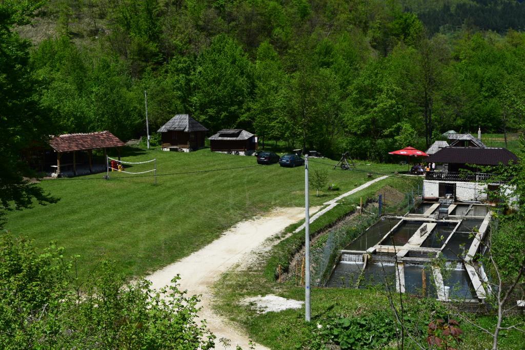 Hotel Etno Kuce Miljevic Sipovo Esterno foto